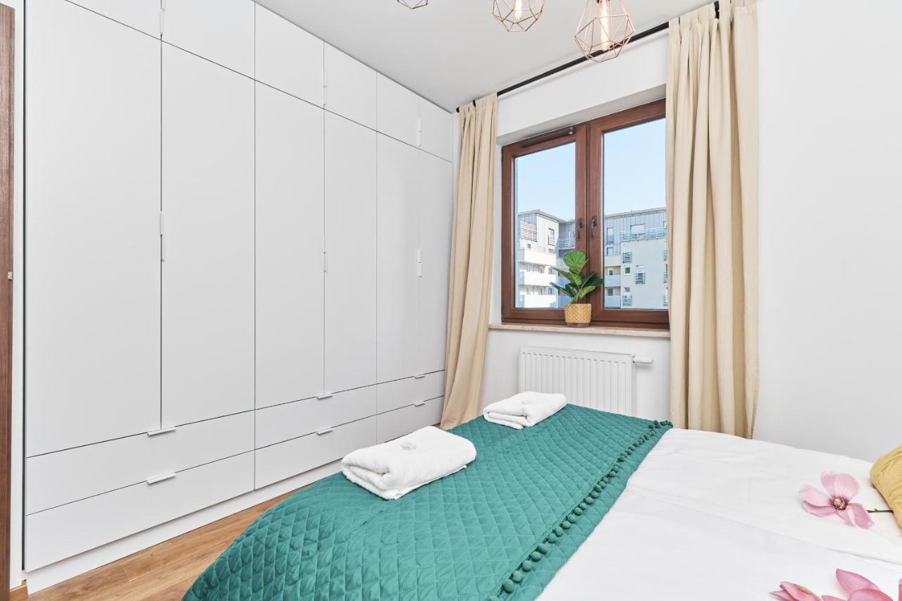Nowa Teczowa Apartments Promenada Staromiejska By Noclegi Renters Βρότσλαβ Εξωτερικό φωτογραφία