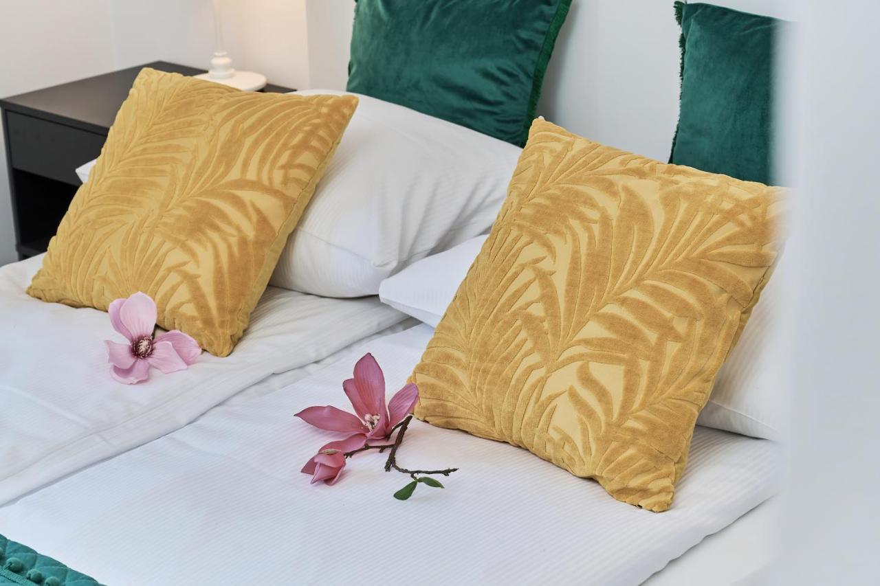Nowa Teczowa Apartments Promenada Staromiejska By Noclegi Renters Βρότσλαβ Εξωτερικό φωτογραφία