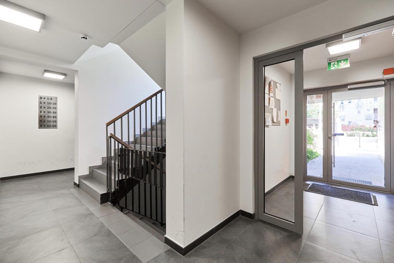 Nowa Teczowa Apartments Promenada Staromiejska By Noclegi Renters Βρότσλαβ Εξωτερικό φωτογραφία
